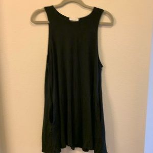 Socialite jersey dress w/ pockets